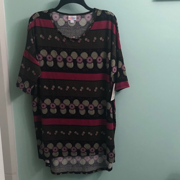 Lularoe Irma - Picture 1 of 2